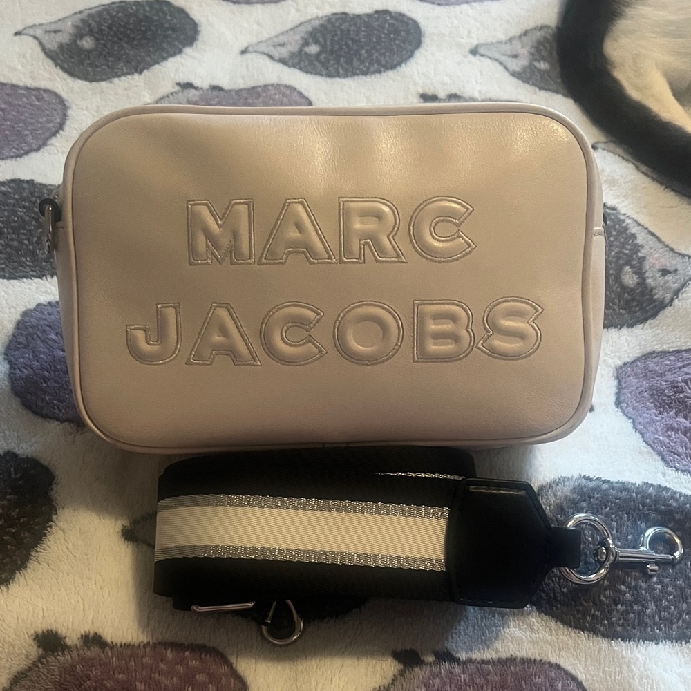 Marc Jacobs Cream Crossbody Bag with Guitar Strap like new
